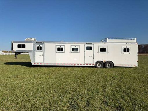 horse trailers for sale in canada